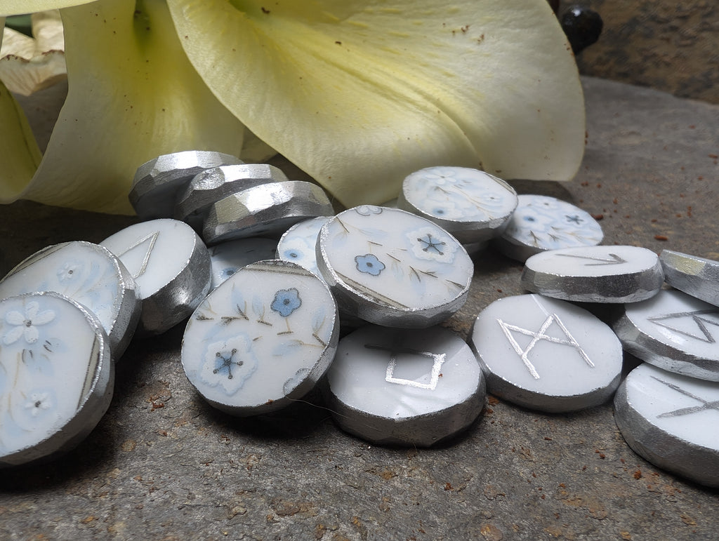 Frostbite - elder futhark runes