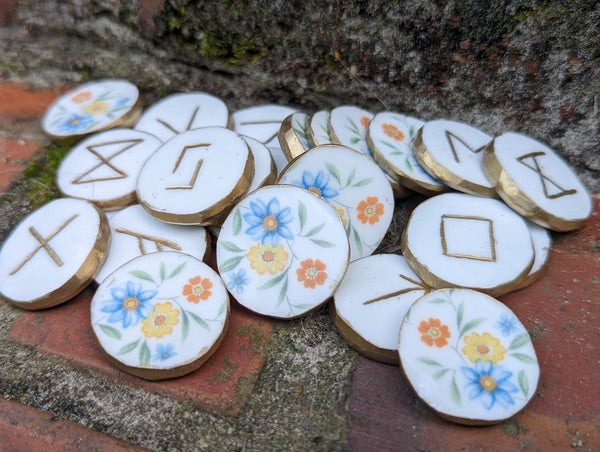 Bouquet - Elder Futhark Runes